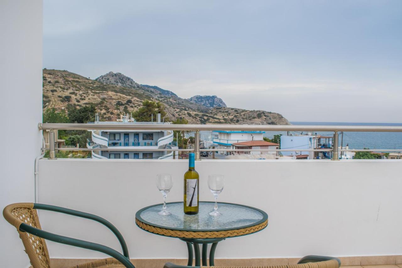Red Hibiscus Stegna Guest House Archangelos  Exterior photo