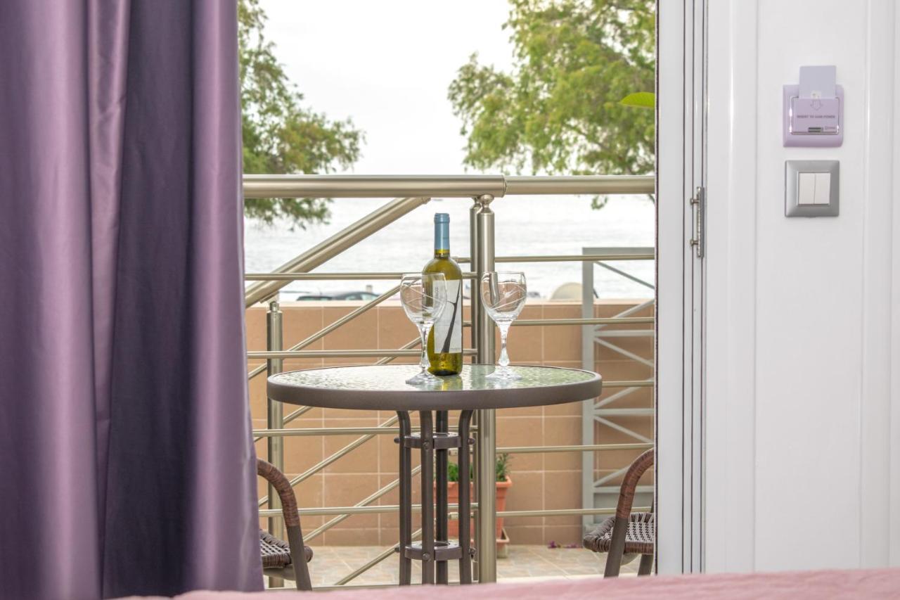 Red Hibiscus Stegna Guest House Archangelos  Exterior photo