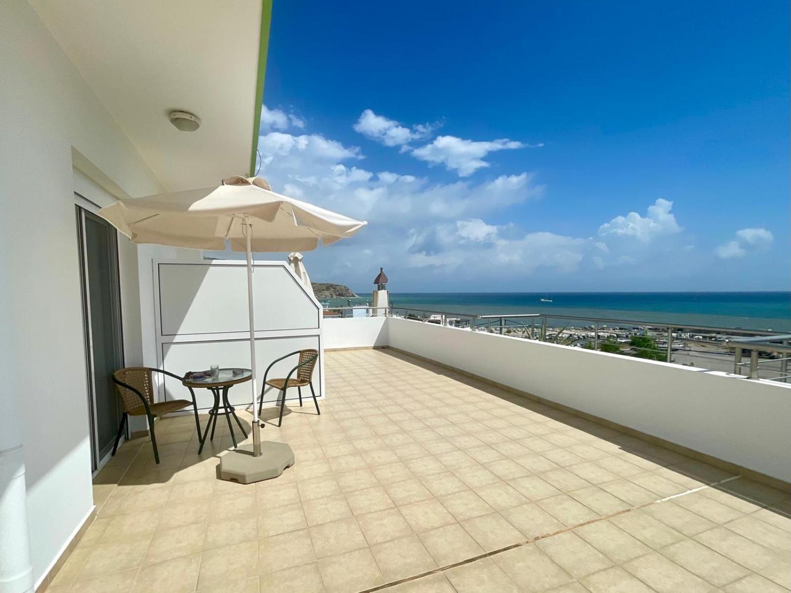 Red Hibiscus Stegna Guest House Archangelos  Exterior photo